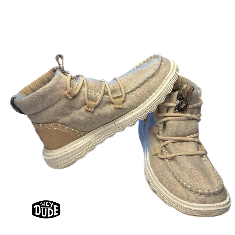 HEY DUDE Reyes Boot Women’s size 6 Light Gray Hi Top Casual Shoe - Picture 13 of 16
